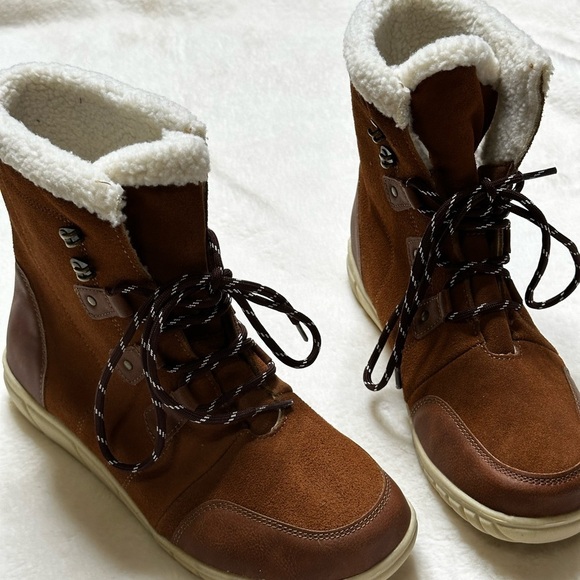 Magellan Outdoors Brown and White Ankle Boots with Fluffy Lining - Picture 2 of 6
